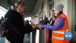 In Poland, Volunteers Greet the Weary Fleeing Ukraine