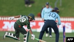 নারী ক্রিকেট ওয়ানডে বিশ্বকাপঃ বাংলাদেশ বনাম ইংল্যান্ড। ২৭ মার্চ, ২০২২। 