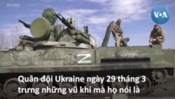 Ukraine trưng vũ khí nói là chiếm được từ Nga 