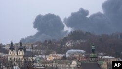 俄軍狂轟濫炸烏克蘭西部城市利沃夫的居民區。 （2022年3月26日）