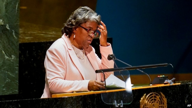 Linda Thomas-Greenfield, embajadora de los Estados Unidos ante las Naciones Unidas, habla durante una reunión de la Asamblea General de las Naciones Unidas en la sede de las Naciones Unidas, el 23 de marzo de 2022.