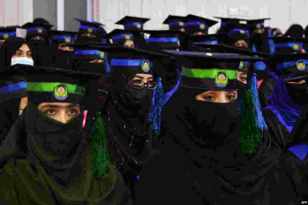 Qandahorda universitet bitiruvchi qizlari. Afg'oniston.&nbsp;