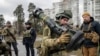 Ukraine xin tăng viện võ khí, bệnh dịch lan tràn Mariupol