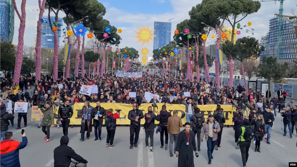 Protestat në Shqipëri kundër rritjes së çmimeve, në ditën e pestë. Nis Paketa e Rezistencës Social