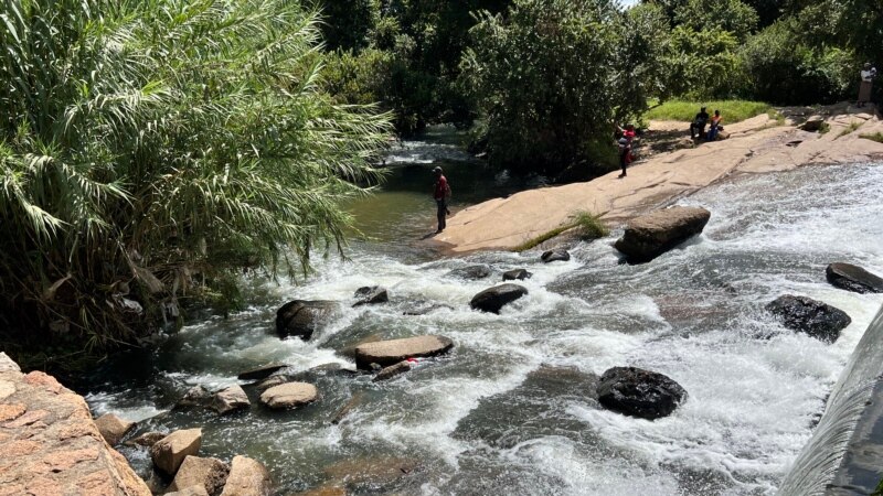 Some Zimbabweans Worried by Raw Sewage Discharged Into Rivers