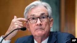 El director de la Reserva Federal de Estados Unidos, Jerome Powell, declara en una audiencia de la Comisión de Asuntos Bancarios del Senado, el 3 de marzo del 2022 en Washington.