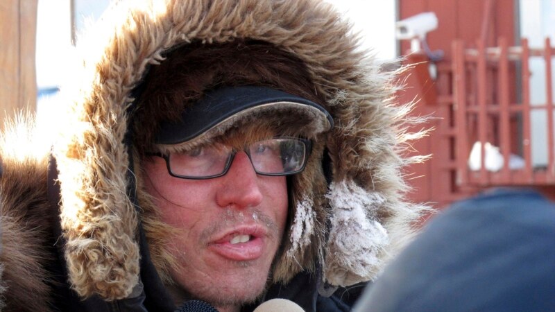 Brent Sass Maintains Lead as Iditarod Reaches Bering Sea Ice