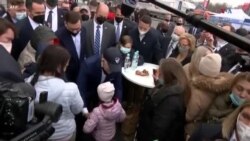 Լեհաստանի նախագահ Դուդայի ուղեկցությամբ ԱՄՆ նախագահ Բայդենը հանդիպել է ուկրաինացի փախստականների հետ Վարշավայի ազգային մարզադաշտում