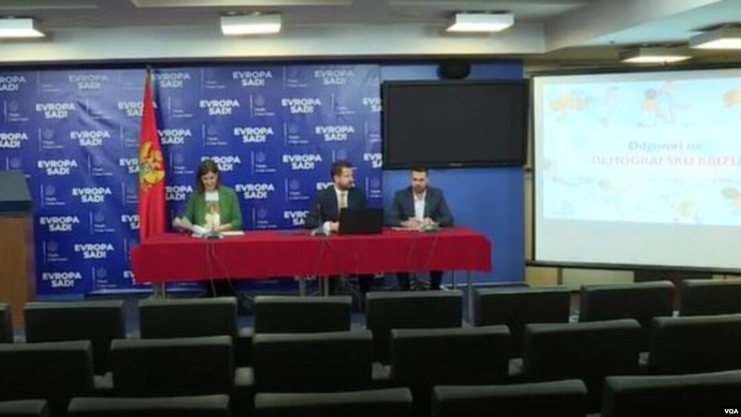 Ministar ekonomskog razvoja u Vladi Crne Gore Jakov Milatović na konferenciji za medije "Odgovor na demografsku krizu" 25. marta 2022.