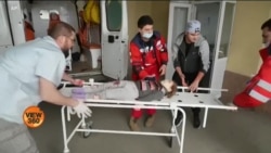 دھماکوں کی گونج میں کام کرنے والے یوکرینی ڈاکٹرز