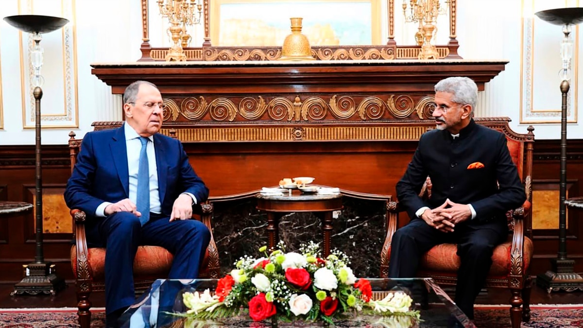 Russian Foreign Minister Praises Indian Position On Ukraine Crisis