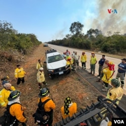 El presidente de Bolivia dijo a los bolivianos que era preciso “extremar los esfuerzos” para aplacar los incendios.