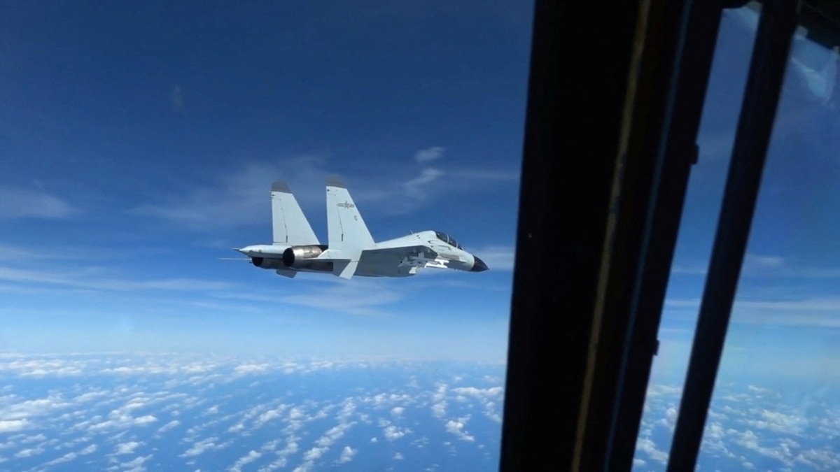 DOD: Chinese jet flew within 10 feet of Air Force bomber