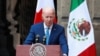 조 바이든 대통령이 10일 멕시코에서 열린 미국·캐나다·멕시코 3국 정상회의 후 기자회견을 하고 있다. 