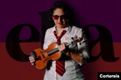 La violinista Daniela Padrón, con una fructífera carrera profesional a sus 35 años de edad, desarrolla su obra musical en Miami, EEUU, donde radica desde su salida de Venezuela en 2017. Foto cortesía de la entrevistada.