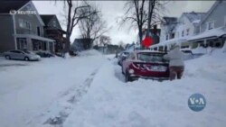 США оговтуються від «снігового шторму століття». Відео