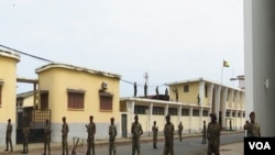 Militares nas ruas de Sao Tomé