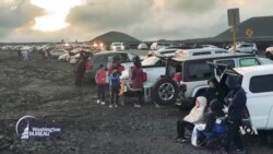 Mlima wa volcano Mauna Loa, Hawaii unalipuka baada ya miaka 38 na kuwavutia watalii na wanasayansi