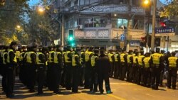 多地爆發清零封控抗議後中國當局加強戒備管制媒體繼續沈默