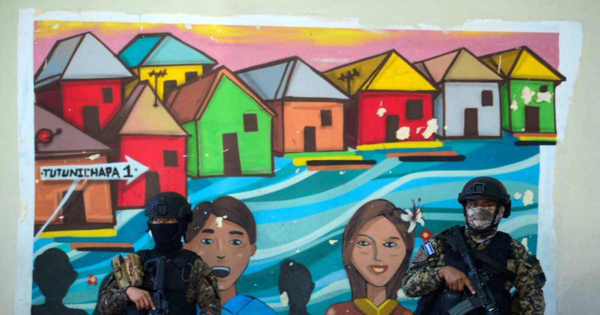 El Salvador Conducts Anti-Drug Military Operation on Christmas Eve