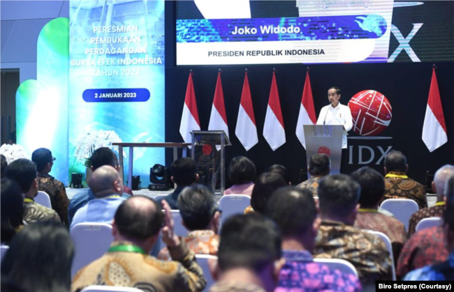Presiden Joko Widodo bersyukur kinerja pasar modal Indonesia masih jauh lebih baik dibandingkan dengan pasar modal negara-negara lain. (Foto: Courtesy/Biro Setpres)