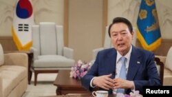 윤석열 한국 대통령이 28일 '로이터' 통신과 인터뷰했다.