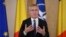 El secretario general de la OTAN, Jens Stoltenberg, ofrece declaraciones de conjunto con el presidente rumano, Klaus Iohannis, en Bucarest, Rumania, el 28 de noviembre de 2022, un día antes del inicio de la reunión de ministros de Relaciones Exteriores de la OTAN.