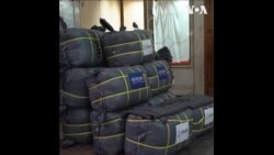 美国援助的一批毯子抵达基辅 