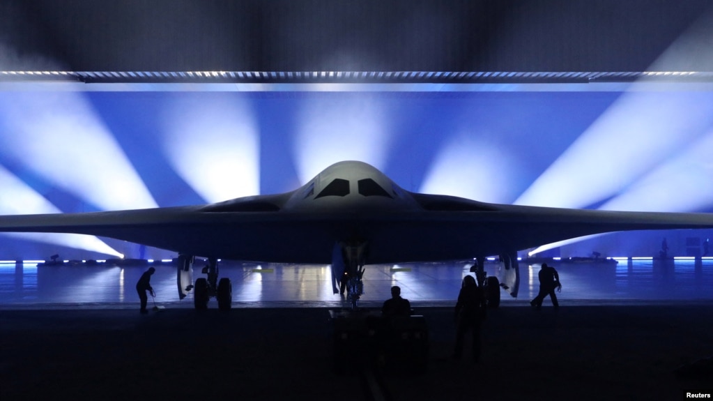 Northrop Grumman unveils the B-21 Raider, a new high-tech stealth bomber developed for the U.S. Air Force, during an event in Palmdale, California, U.S., December 2, 2022. (REUTERS/David Swanson)