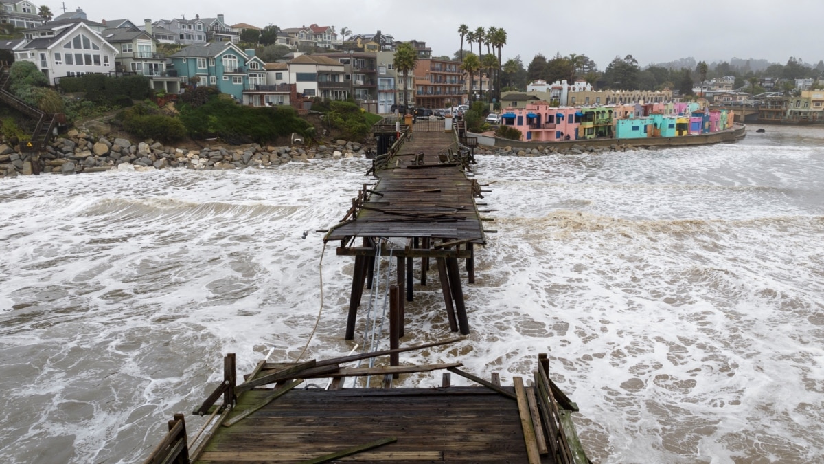 in-photos-flooding-in-california