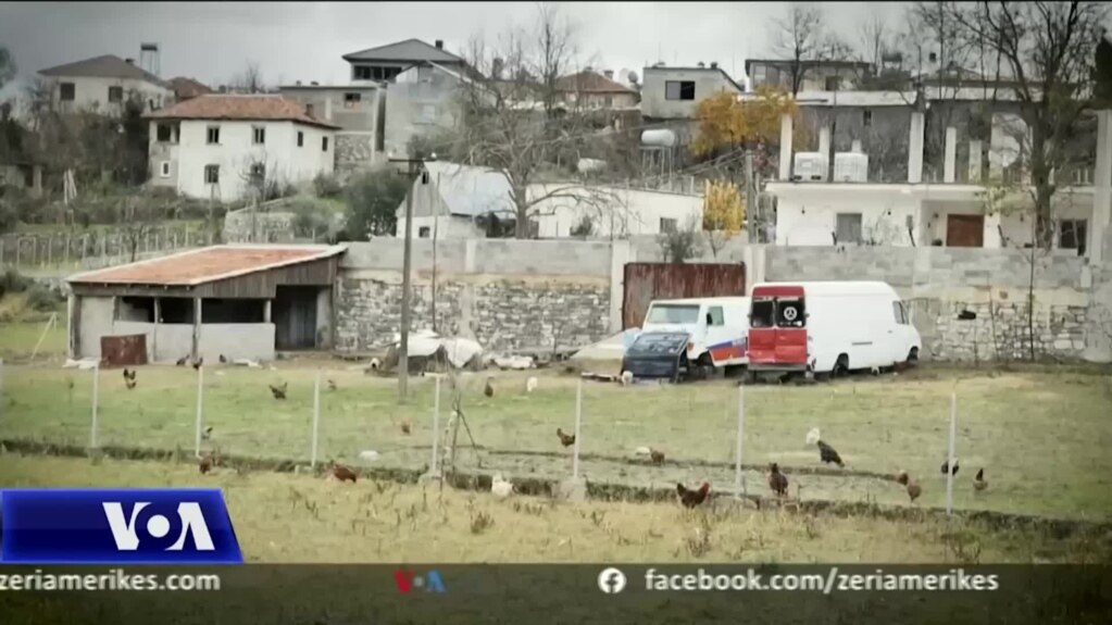 Shqipëri, largimi i të rinjve shqetësim për shoqërinë