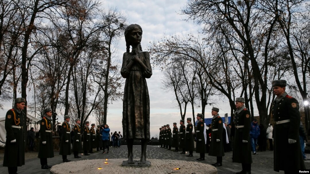 Траурная церемония в Киеве в память о жертвах Голодомора (архивное фото)