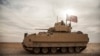 ARHIVA- Američko borbeno oklopno vozilo Bredli (Foto: AP/Baderkhan Ahmad)