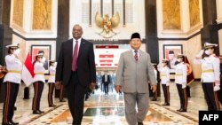 美国国防部长奥斯汀与印度尼西亚国防部长苏比安托举行会晤（2022年11月21日）