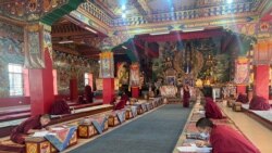 བལ་ཡུལ་དགེ་ལྡན་གཙུག་ལག་སློབ་གཉེར་ཁང་གི་རྒྱུགས་སྤྲོད་ཆེན་མོ།