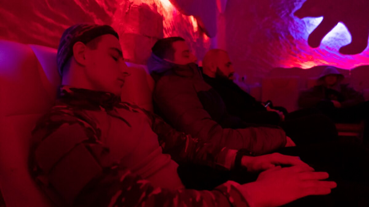 Recovery Center Helps Ukrainian Soldiers Deal with Effects of War - Vimarsana News