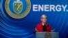 Sekretarica za energetiku Jennifer Granholm govori o naučnom proboju u nuklearnoj fuziji na konferenciji za novinare u Sekretarijatu za energetiku u Washingtonu, 13. decembra 2022.