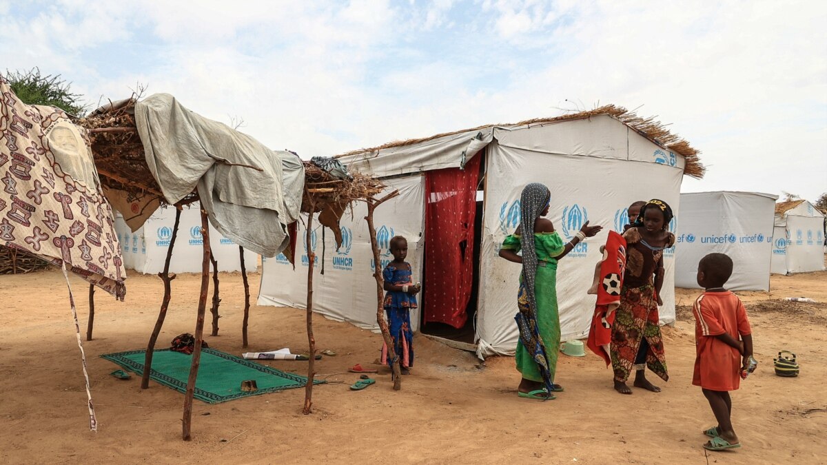 Cameroon Uses 'Boxing Day' to Aid Children Displaced by Separatist Conflict - Vimarsana News