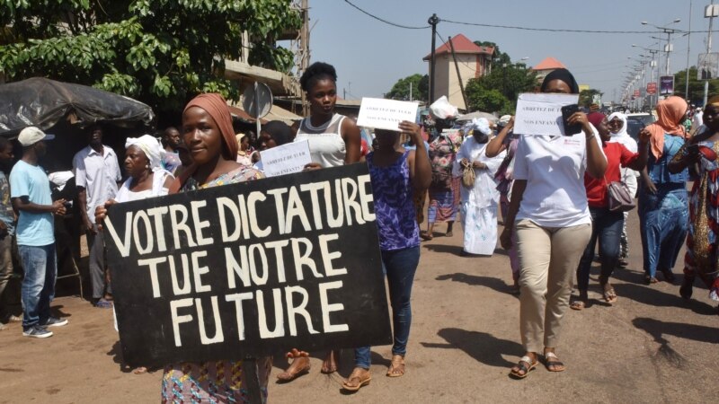 Guinée: la justice exige des explications sur la sommation de deux activistes