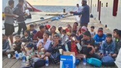 Tàu Việt Nam cứu 154 người Rohingya, nhưng lại bàn giao cho quân đội Myanmar