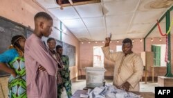 FILE: 2023 members of the election observers and the CENA (Commission Electorale Nationale Autonome) check the number of votes following the legislative elections at the public primary school, Charles Guillot de Zongo in Cotonou. Taken January 8, 2023