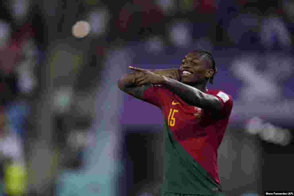 Rafael Leão, de Portugal, celebra o golo que marcou contra o Gana. Em jogo de fase grupos (H) do Mundial no Stadium 974, em Doha, Qatar