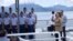 Phó Tổng thống Hoa Kỳ Kamala Harris lên tàu BRP Teresa Magbanua của Lực lượng Tuần duyên Philippines trong chuyến thăm Puerto Princesa, tỉnh Palawan, Philippines, vào ngày 22/11/2022. 