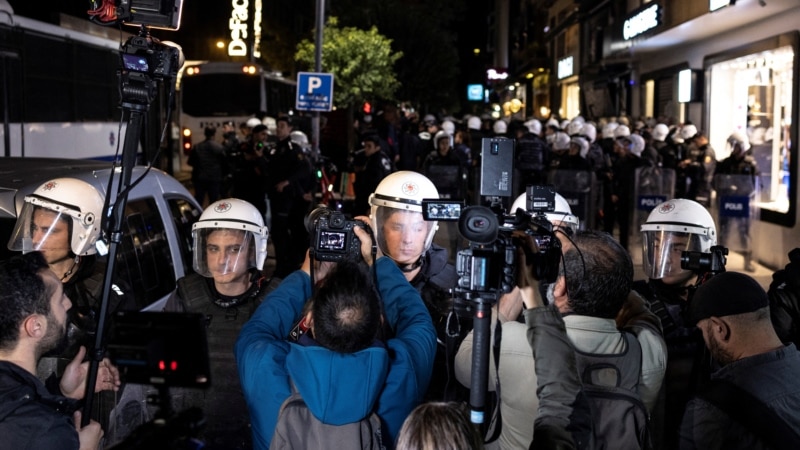 Number of Journalists Jailed in Turkey Doubles, Report Finds    