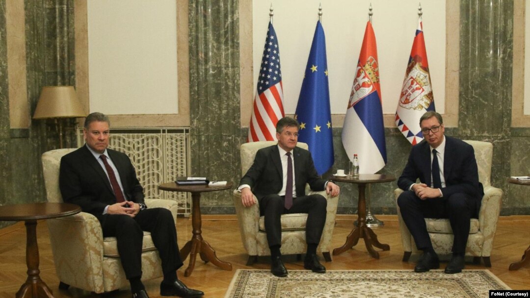 Gabrijel Eskobar, Miroslav Lajčak i Aleksandar Vučić na sastanku u Predsedništvu Srbije 