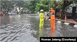 Banjir melanda kawasan Simpang Lima Semarang pada Sabtu, akibat hujan lebat sejak pagi. (Foto: Courtesy/Humas Jateng)