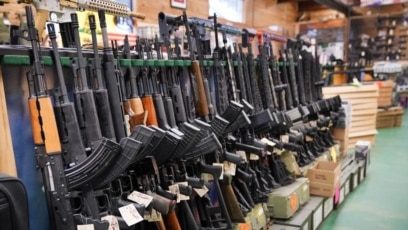 Qizlar ortasida anal jinsiy aloqa Qattiq va tez it uslubi