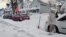 美國兇猛的暴風雪造成數十人死亡和停電