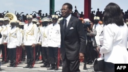 Le président équato-guinéen Teodoro Obiang Nguema Mbasogo arrive à Malabo le 8 décembre 2022 lors de la cérémonie d'investiture de son sixième septennat.