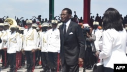 Le président équato-guinéen Teodoro Obiang Nguema Mbasogo arrive à Malabo le 8 décembre 2022 lors de la cérémonie d'investiture de son sixième septennat.